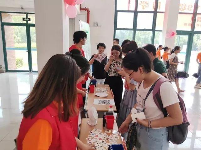 去拿档案学校说没交学费如果您去学校拿档案时被告知没有交学费，那么您需要确认一下是否确实存在未交的学费。如果确实存在未交的学费，您需要尽快缴纳，以便学校能够处理您的档案。