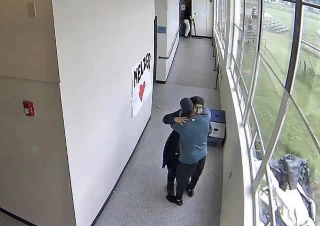 学生遭老师性侵轻生学生遭老师性侵轻生，揭示真相，为正义呼吁