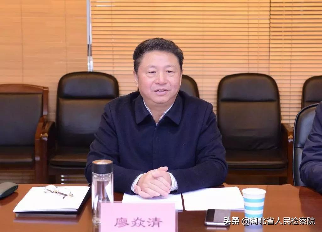 未成年当公司董事长?当事人回应未成年当公司董事长？当事人回应