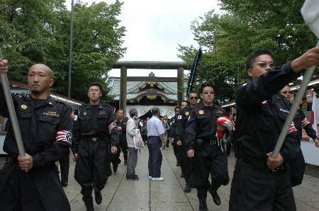 日本青年反靖国神社日本青年对靖国神社的反省与反思，历史与未来的启示