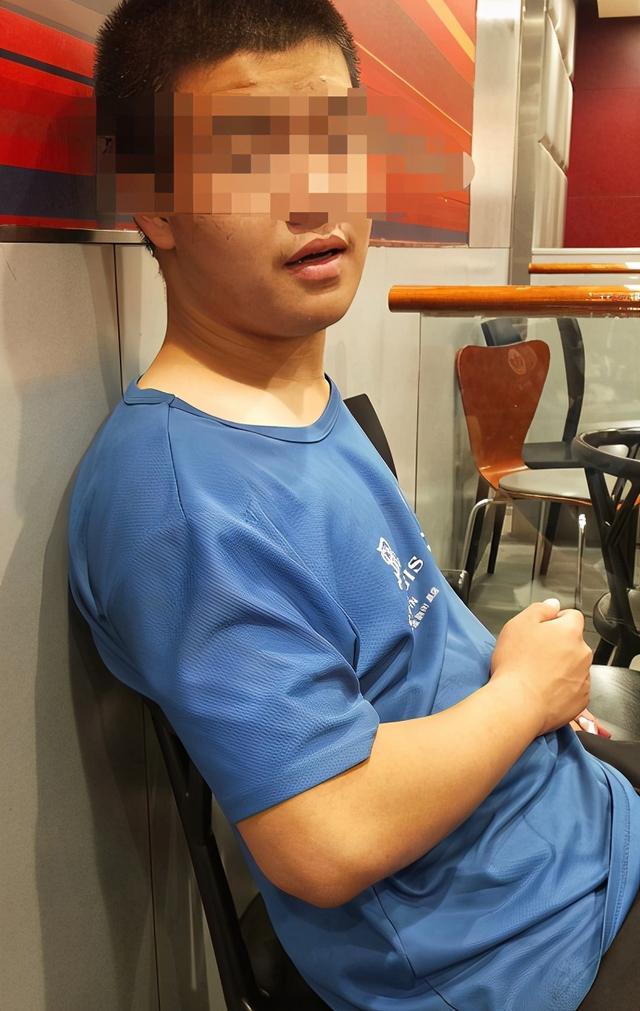 自闭症男孩苍山失踪 搜救持续中关于自闭症男孩苍山失踪事件及搜救持续中的深度解析