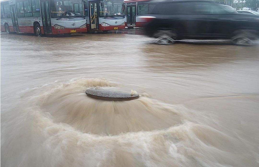 雨天出行怎样“避雷”雨天出行怎样避雷，一份详尽的指南